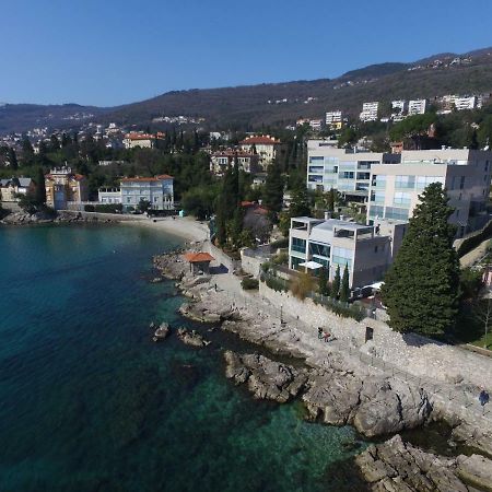 Deluxe Apartment Volosko Opatija Eksteriør bilde